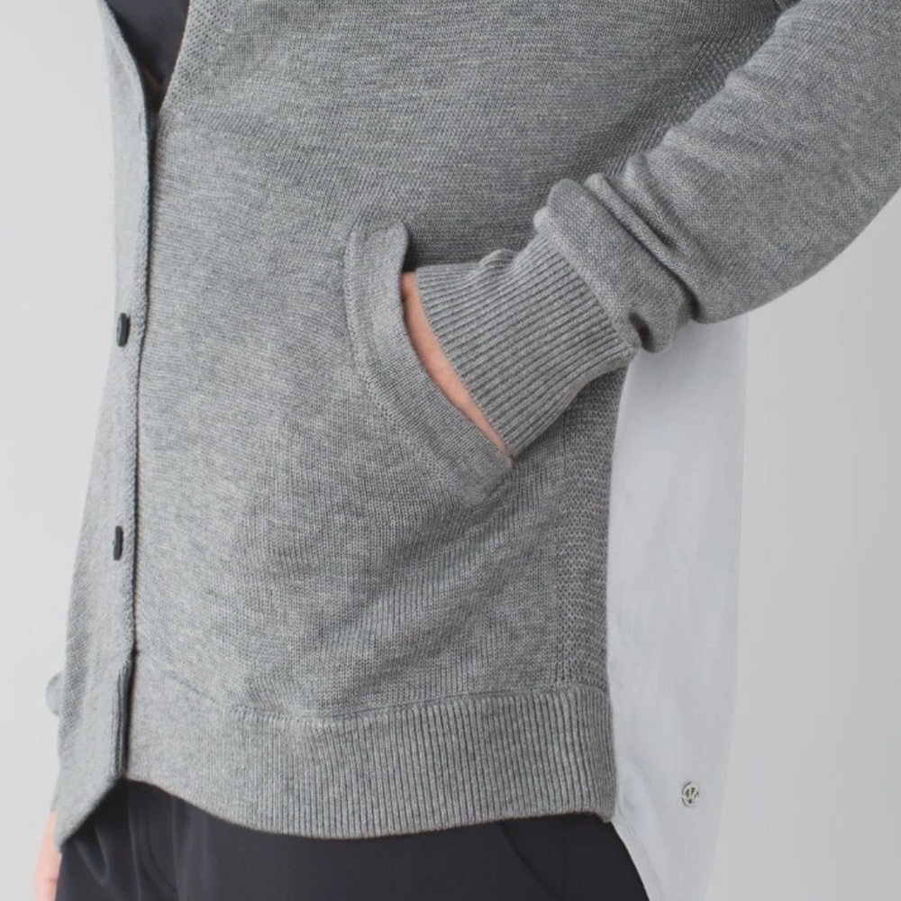 {preloved} Lululemon athletica Gray Women's Cardigan - Picture 4 of 16
